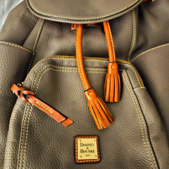 Dooney & Bourke Murphy Backpack in the Color Elephant ? Dooney & Bourke Pebble Grain Medium Murphy Backpack Elephant  main image 4